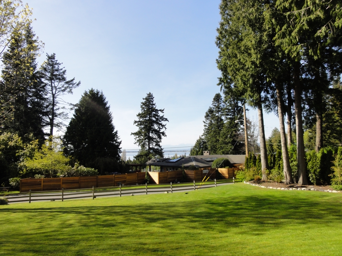 Crescent Drive front lawn NW.JPG at 2540 Crescent Drive, Crescent Bch Ocean Pk., South Surrey White Rock